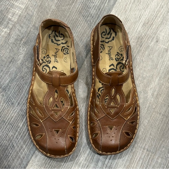 Propét, Women's Jenna Closed Toe Sandals Brown Leather, Sz 10x (2E), EUC - Picture 7 of 14